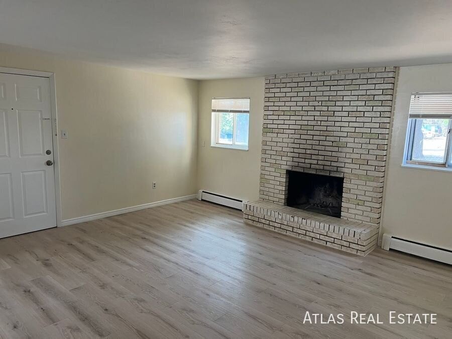 Building Photo - 2840 Montebello Dr W
