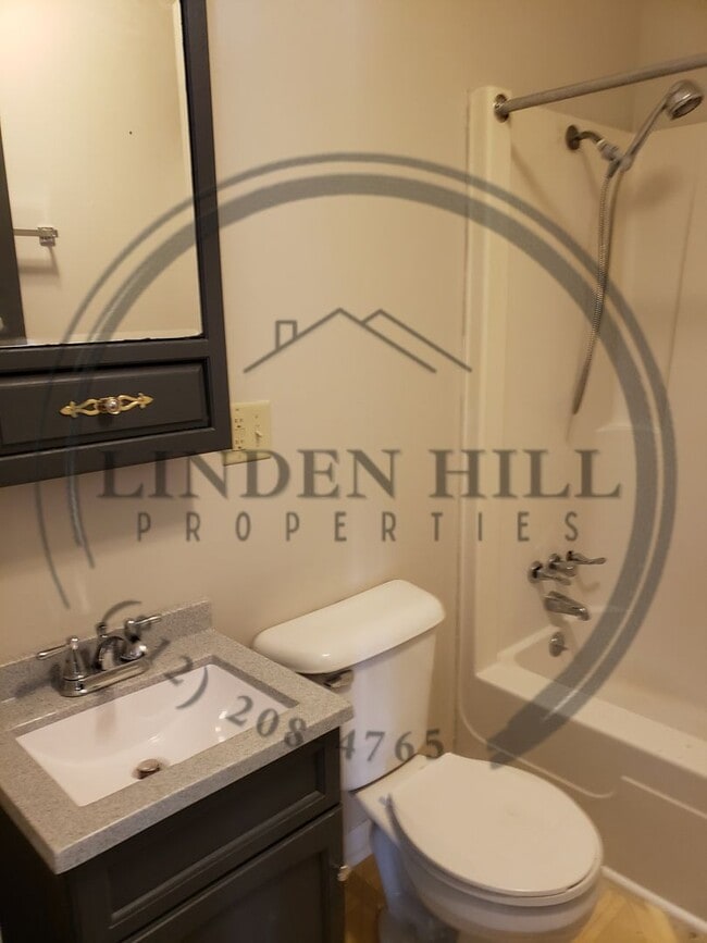 Building Photo - 2310 E Florence Ave