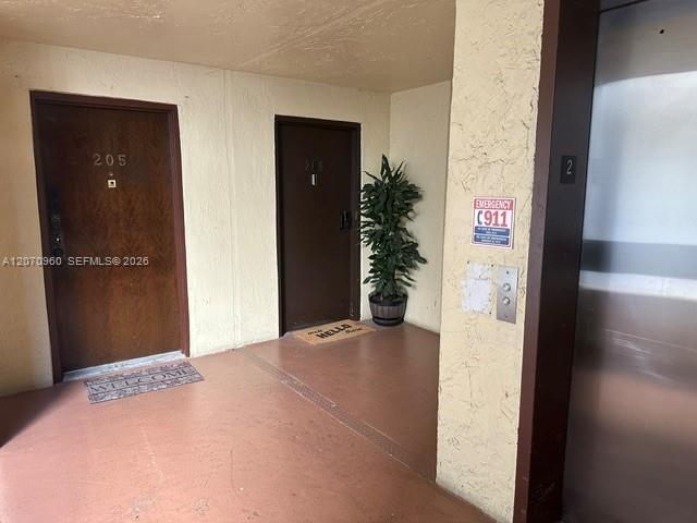 Building Photo - 8860 SW 123rd Ct