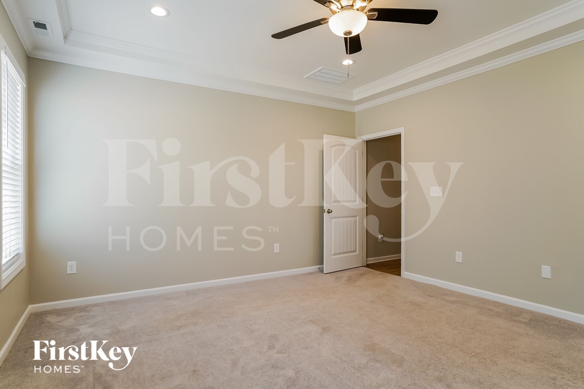 Building Photo - 208 Silverleaf Dr