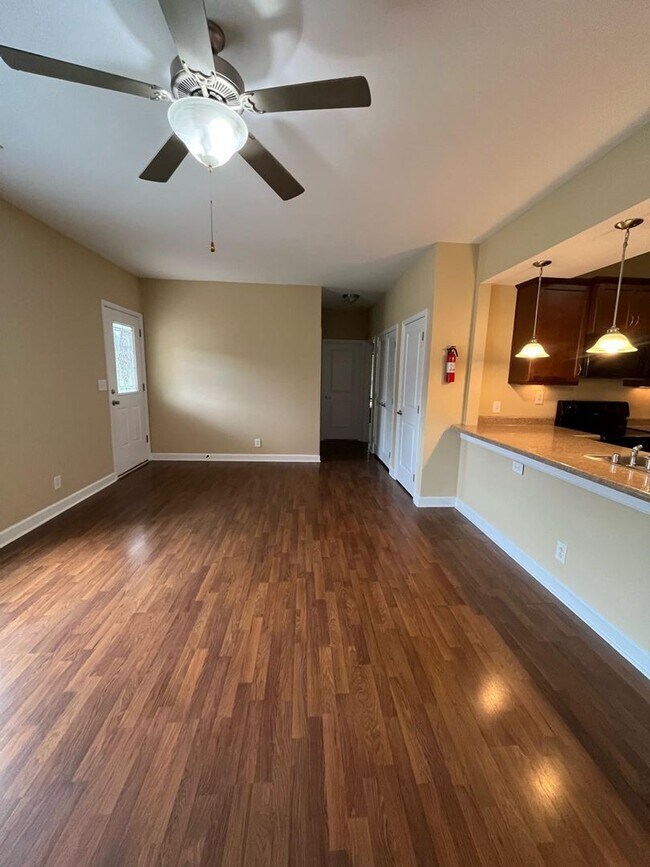 Building Photo - 434 N Martin Luther King Blvd