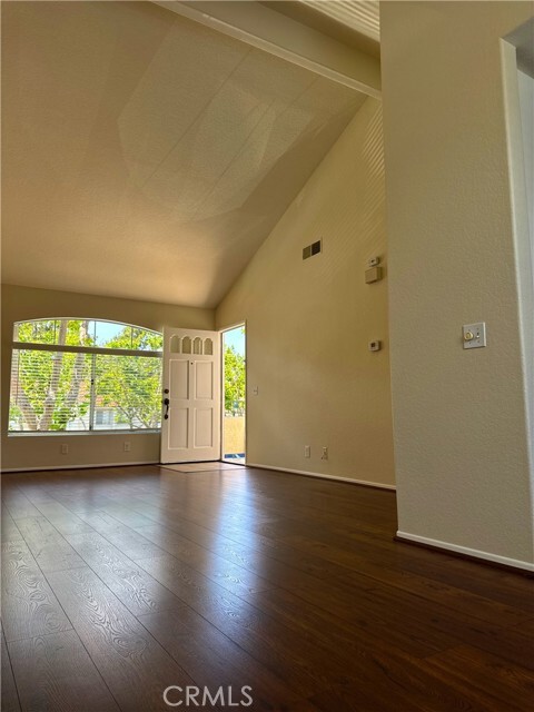 Building Photo - 4 Sandpiper Ln