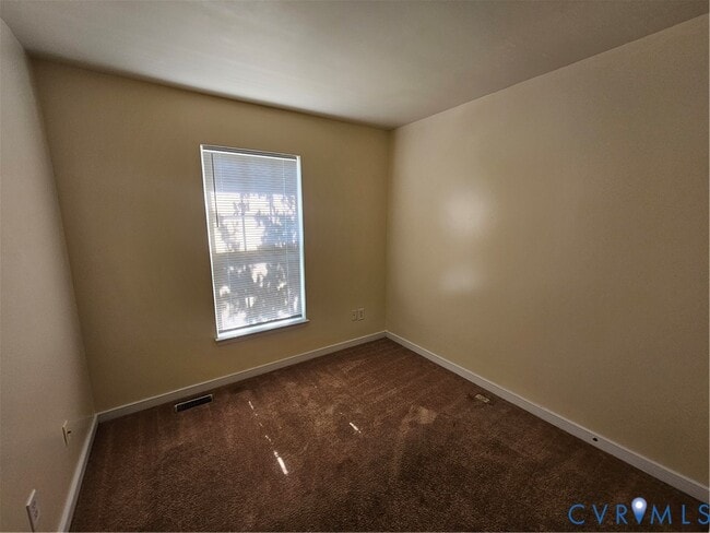Building Photo - 8722 Springwater Dr