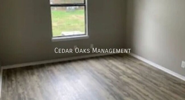 Building Photo - 2755 Alton Ave