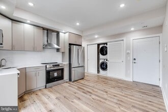 Building Photo - 1434 Parrish St