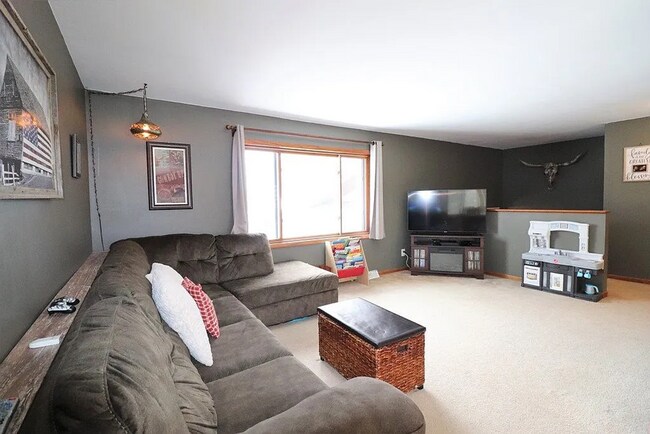 Building Photo - Click the “Apply Now” button or email wapmrentals@gmail.com for a prompt response.