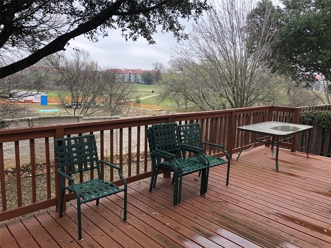 Building Photo - 1617 Gaylord Dr