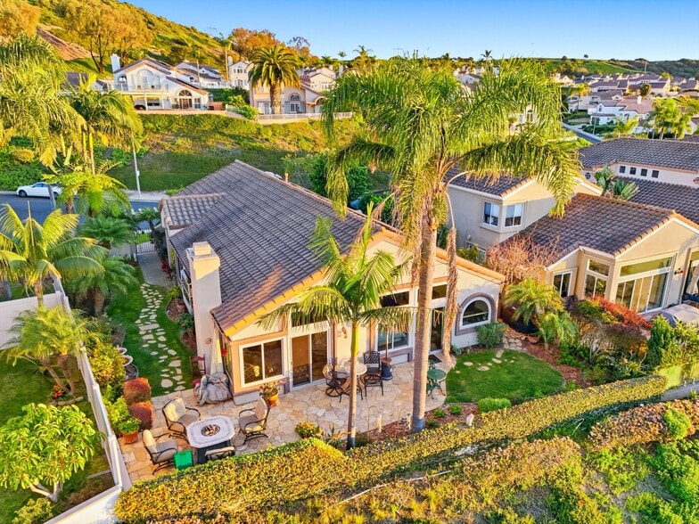 Building Photo - 42 Camino Katia