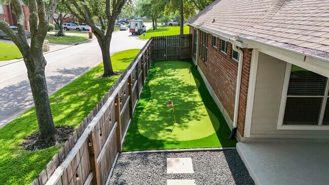 Building Photo - 5802 Sawyer Bend Ln