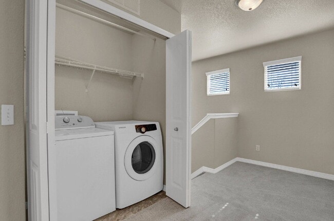 Building Photo - 2688 Sierra Springs Dr