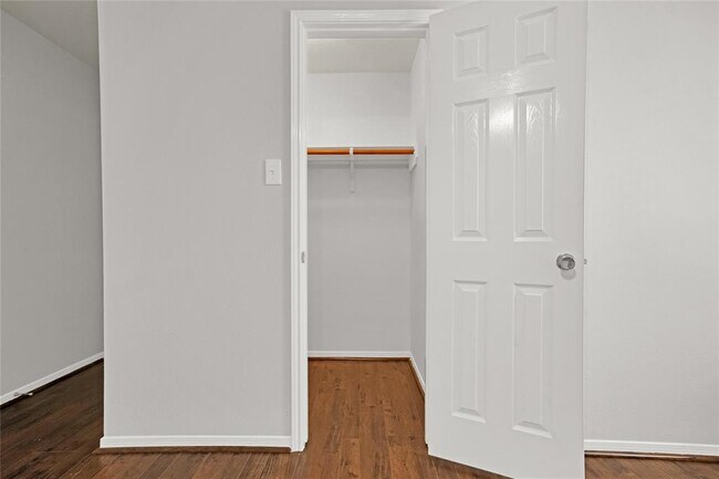 Building Photo - 23931 Ayscough Ln