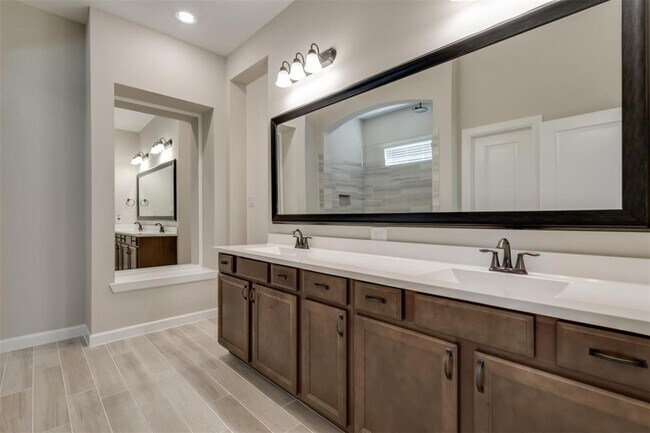 Building Photo - 31866 Grand Arbor Ln