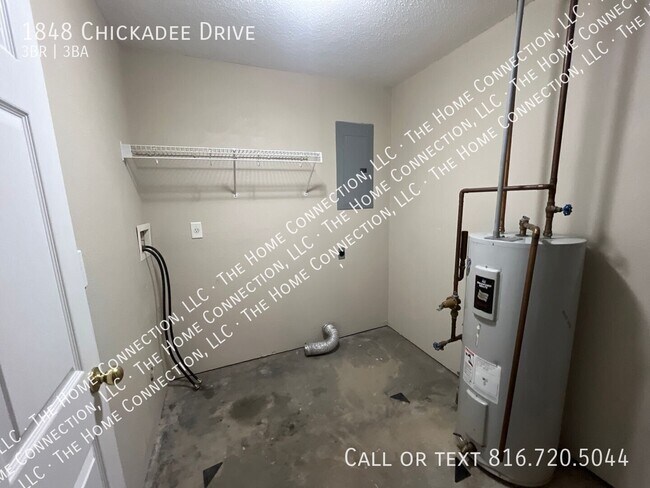 Building Photo - 1848 Chickadee Dr