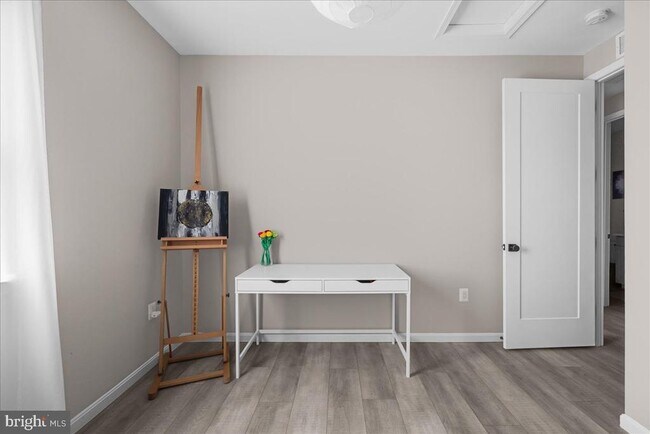 Building Photo - 154 Nevermore Dr