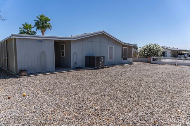 Building Photo - 10772 S Williams Ave