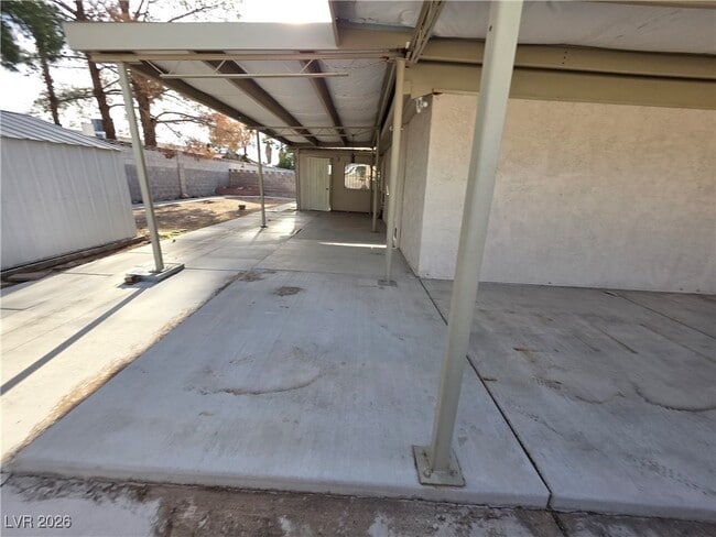 Building Photo - 3214 Anacapa Way