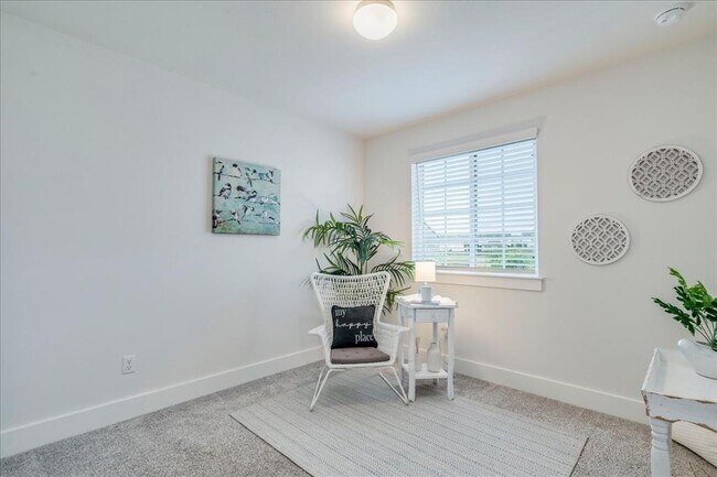 Building Photo - 439 White Steppe Way