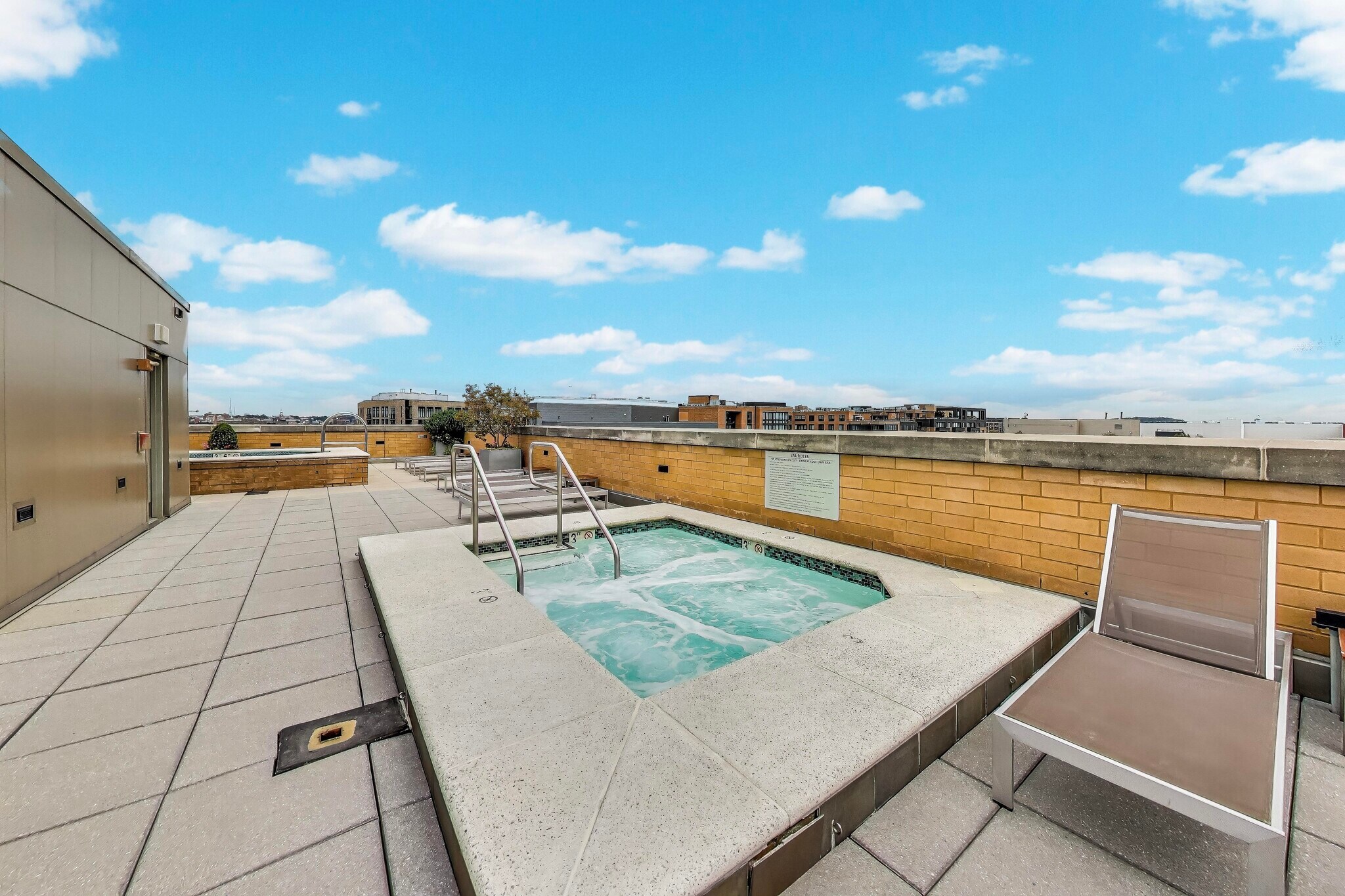 Building Photo - 475 K St NW