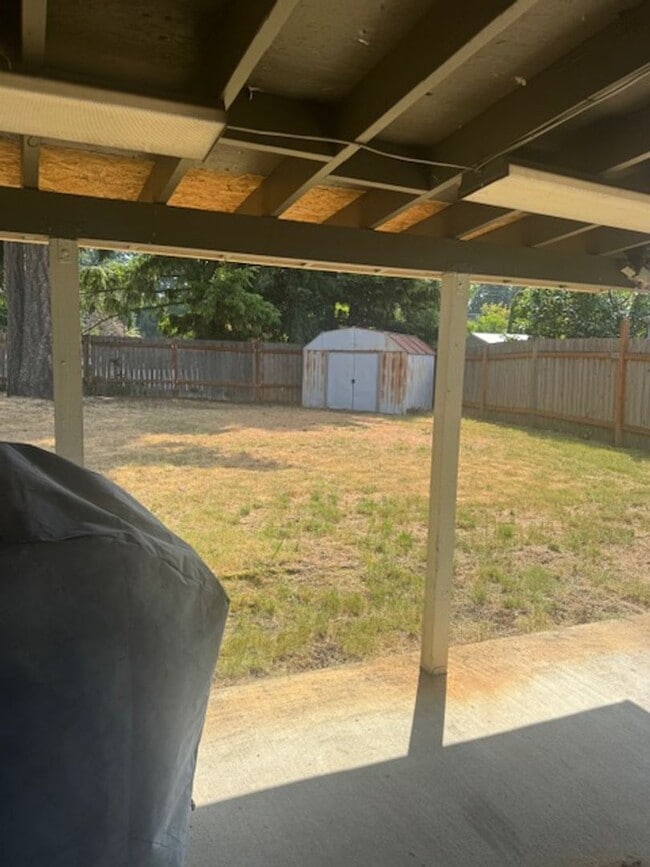Building Photo - Beautiful 3 bed 2 bath rambler in South Hi...