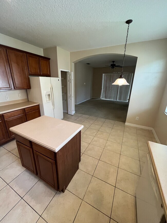 Building Photo - 2651 Eagle Canyon Dr N