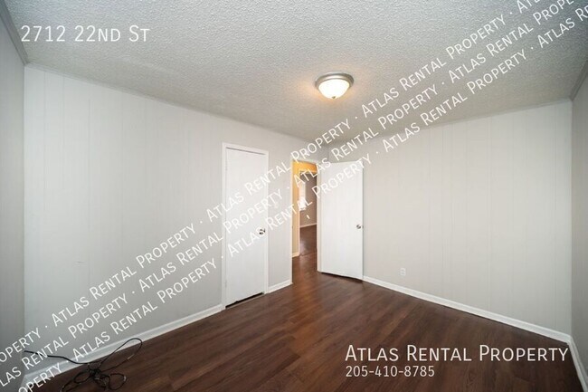 Building Photo - 2712 22nd St