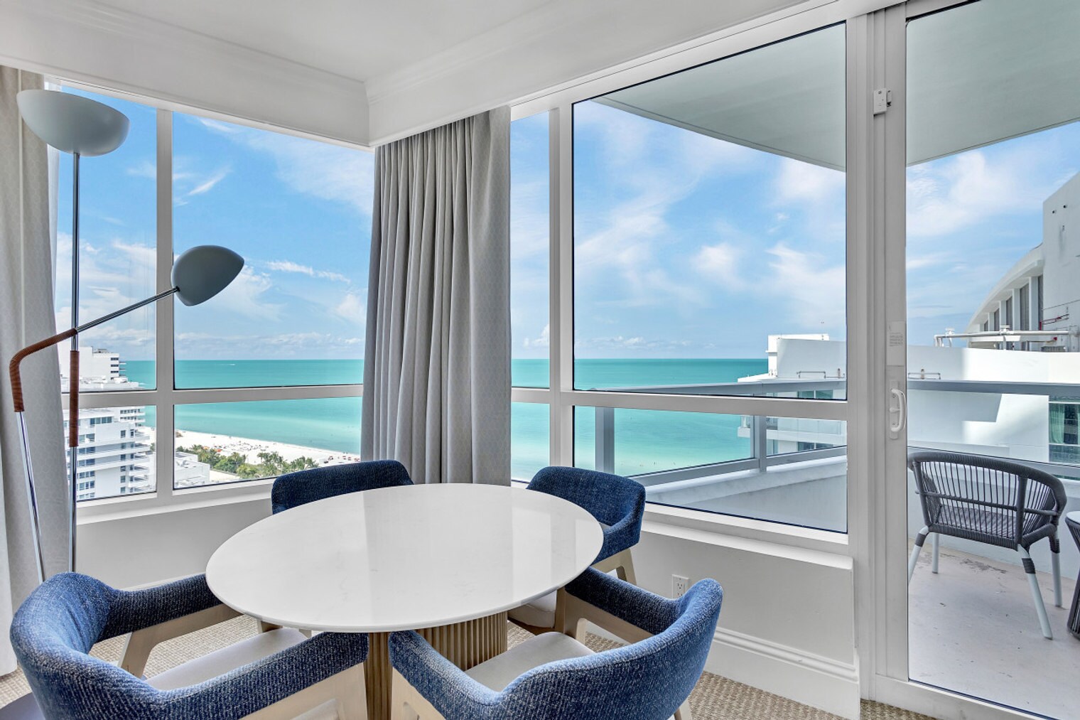 Building Photo - 4401 Collins Ave