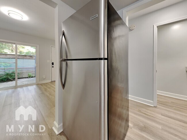 Building Photo - 6489 Parton Ct