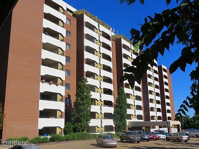 Building Photo - 103 McKnight Cir