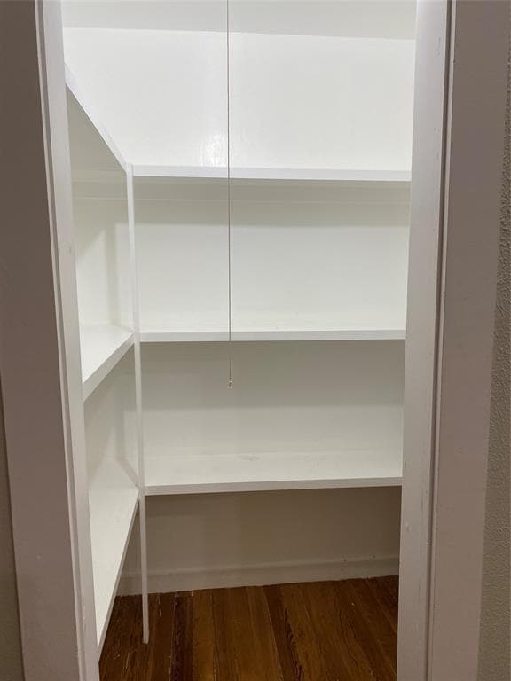 Building Photo - 1006 Main St