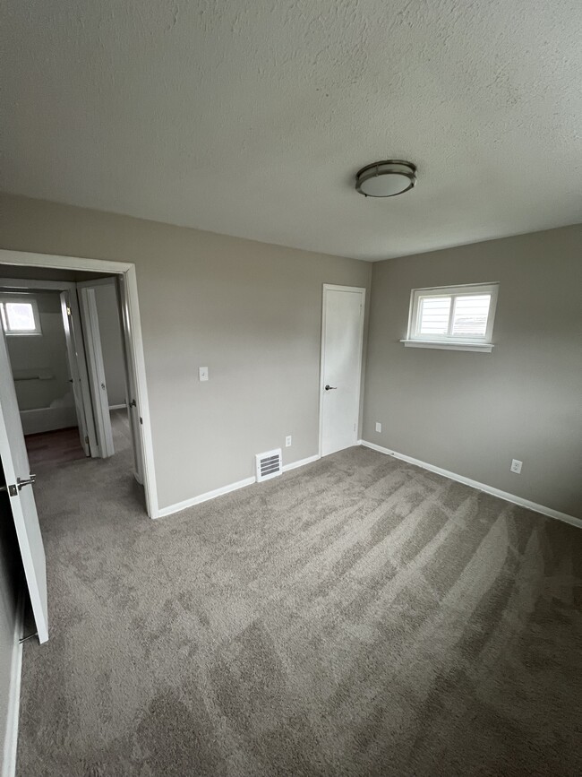 Front Bedroom - 15893 Hummel Rd