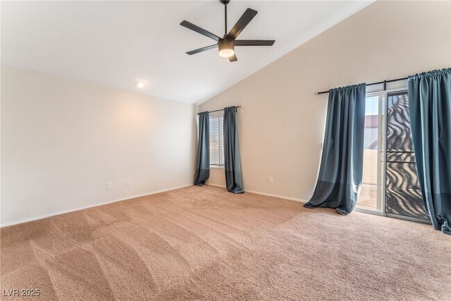 Building Photo - 8401 Cinnamon Hill Ave