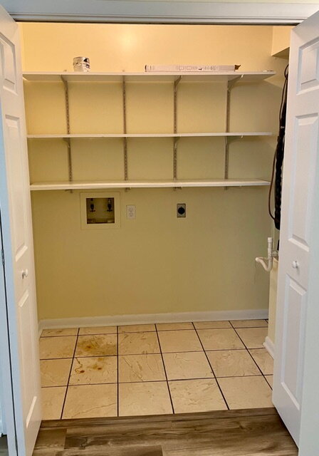 Building Photo - 2 bed, 1 bathroom duplex   - Seneca, SC