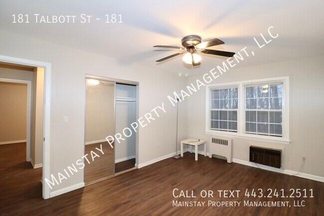 Building Photo - 181 Talbott St