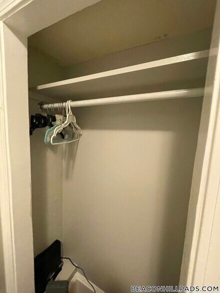 Building Photo - 72 Revere St