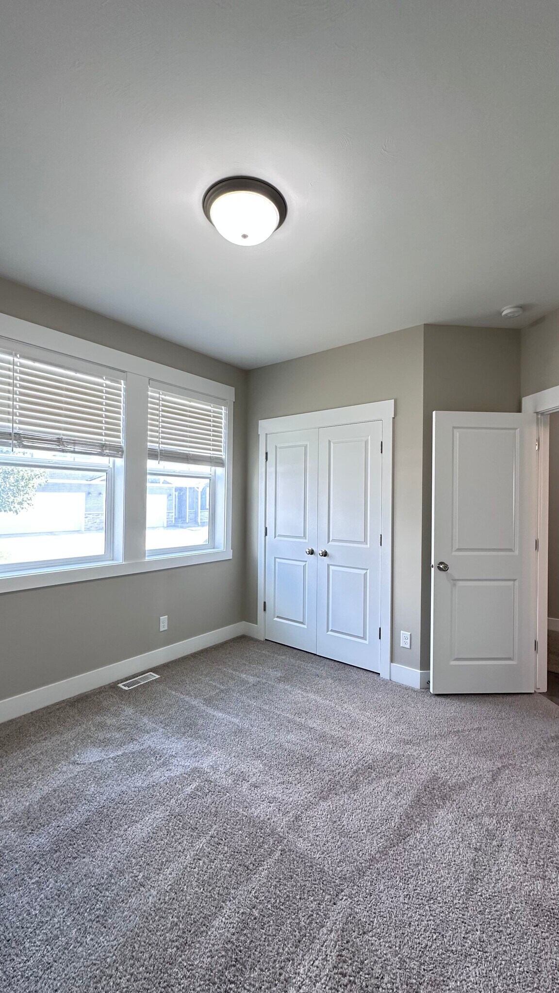 Building Photo - 2830 Blackwood