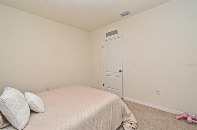 Building Photo - 1790 Southfork Dr