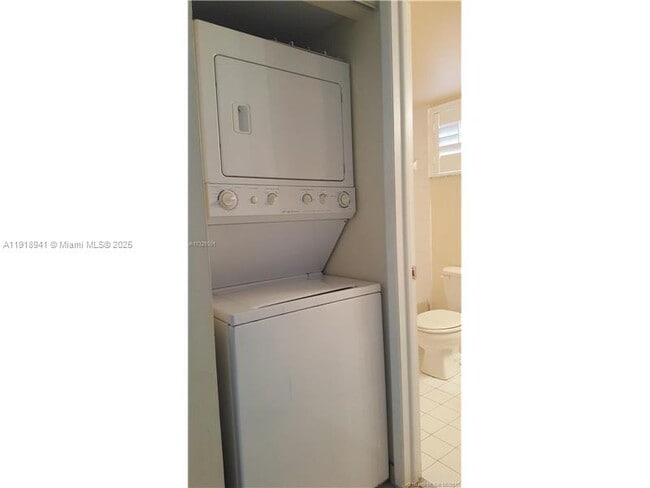 Building Photo - 4712 NW 114th Ave