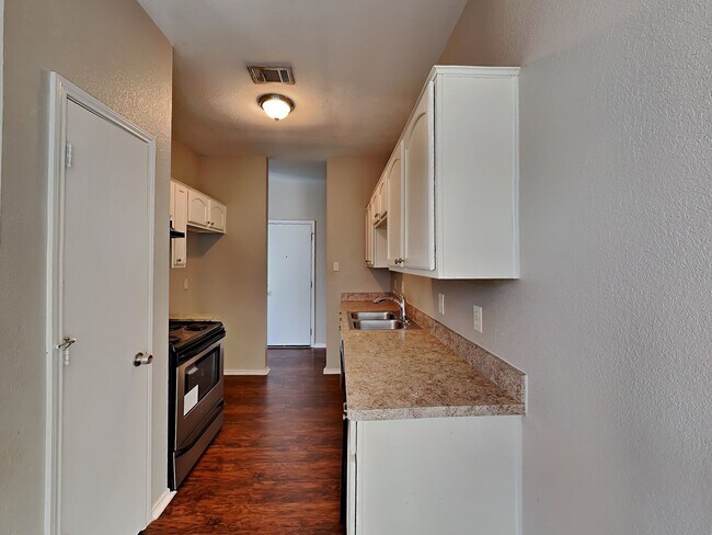 Building Photo - South Fort Worth in Burleson ISD, Mission Ridge Estates