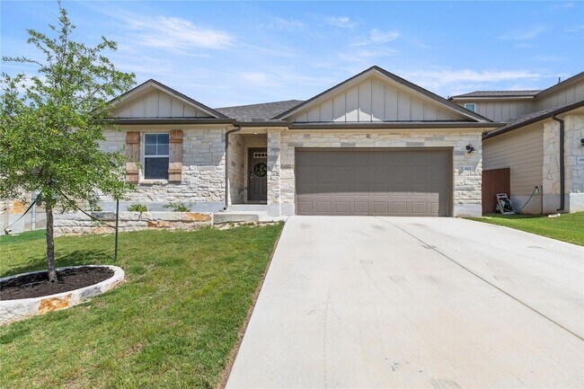 Building Photo - 613 Wild Spur Ln