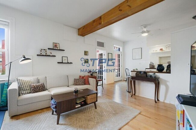 Building Photo - 234 9th St