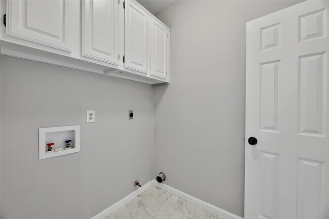 Building Photo - 35 Cornerbrook Pl