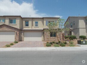 Building Photo - Beautiful 4 Bedroom Home
