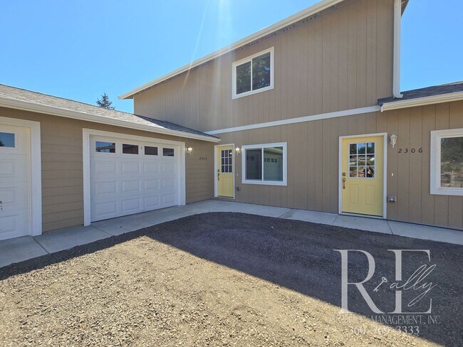 Building Photo - Brand-New 2-Bed, 2-Bath Duplex with Garage...