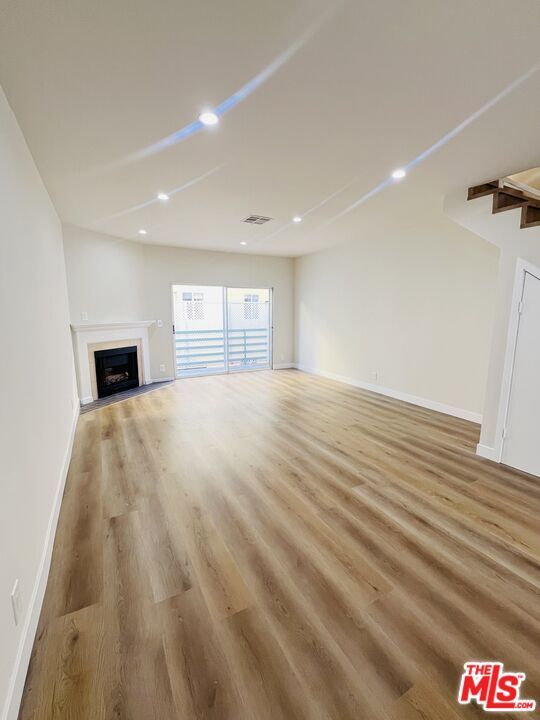 Building Photo - 11738 Mayfield Ave