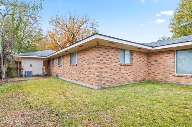 Building Photo - 195 Whittington Dr