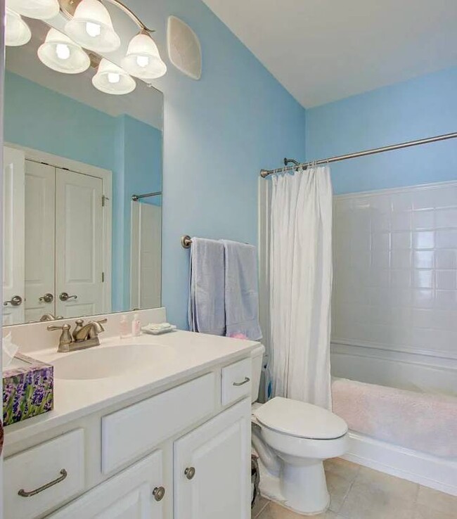 Master bathroom - 2244 Ashley Crossing Dr