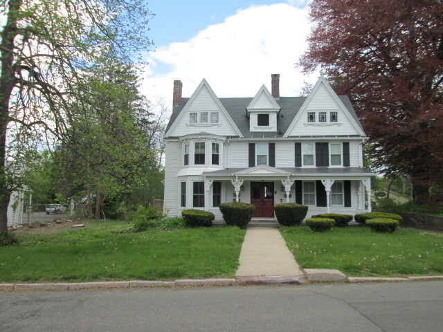 FRONT EXT APT ON LEFT - 700 Main St