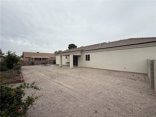 Building Photo - 3298 E Coarra Dr