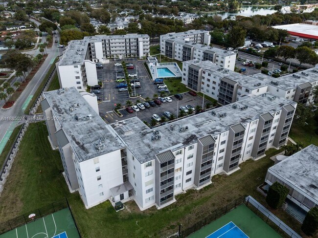 Building Photo - 14180 SW 84th St