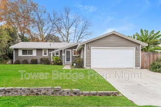 Building Photo - 7445 Midiron Dr